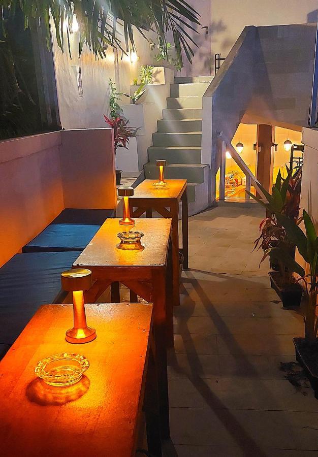 Hustay Guest House - Canggu Exteriör bild